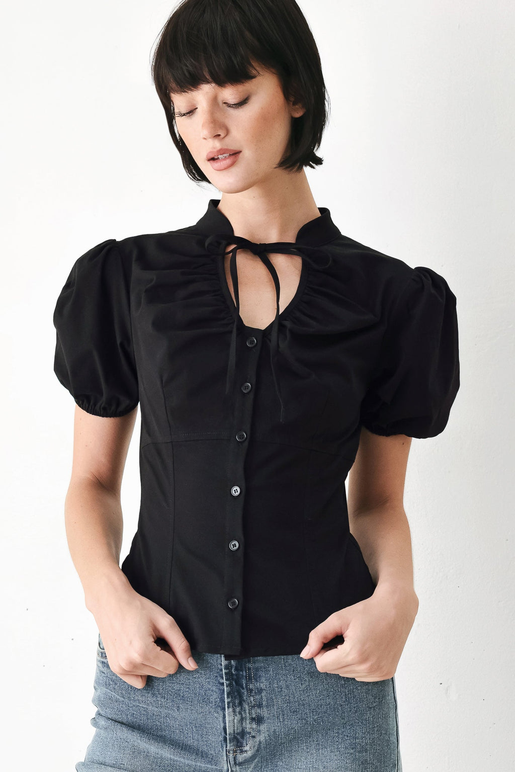 WHITE ROSE DAYDREAM WOVEN TOP